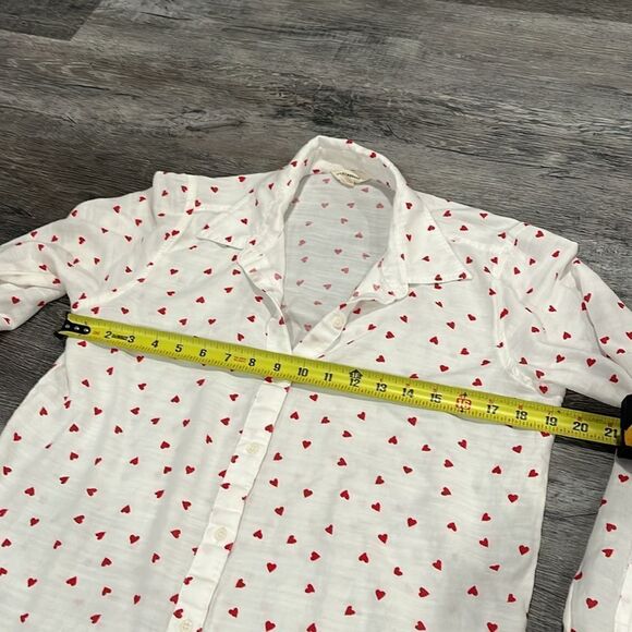 Lucky NWOT White and Red Heart Print Women's button up - small - Picture 7 of 8